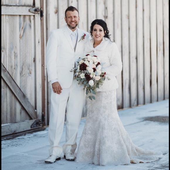 Meet your Posher, Ashley - Picture 3 of 6